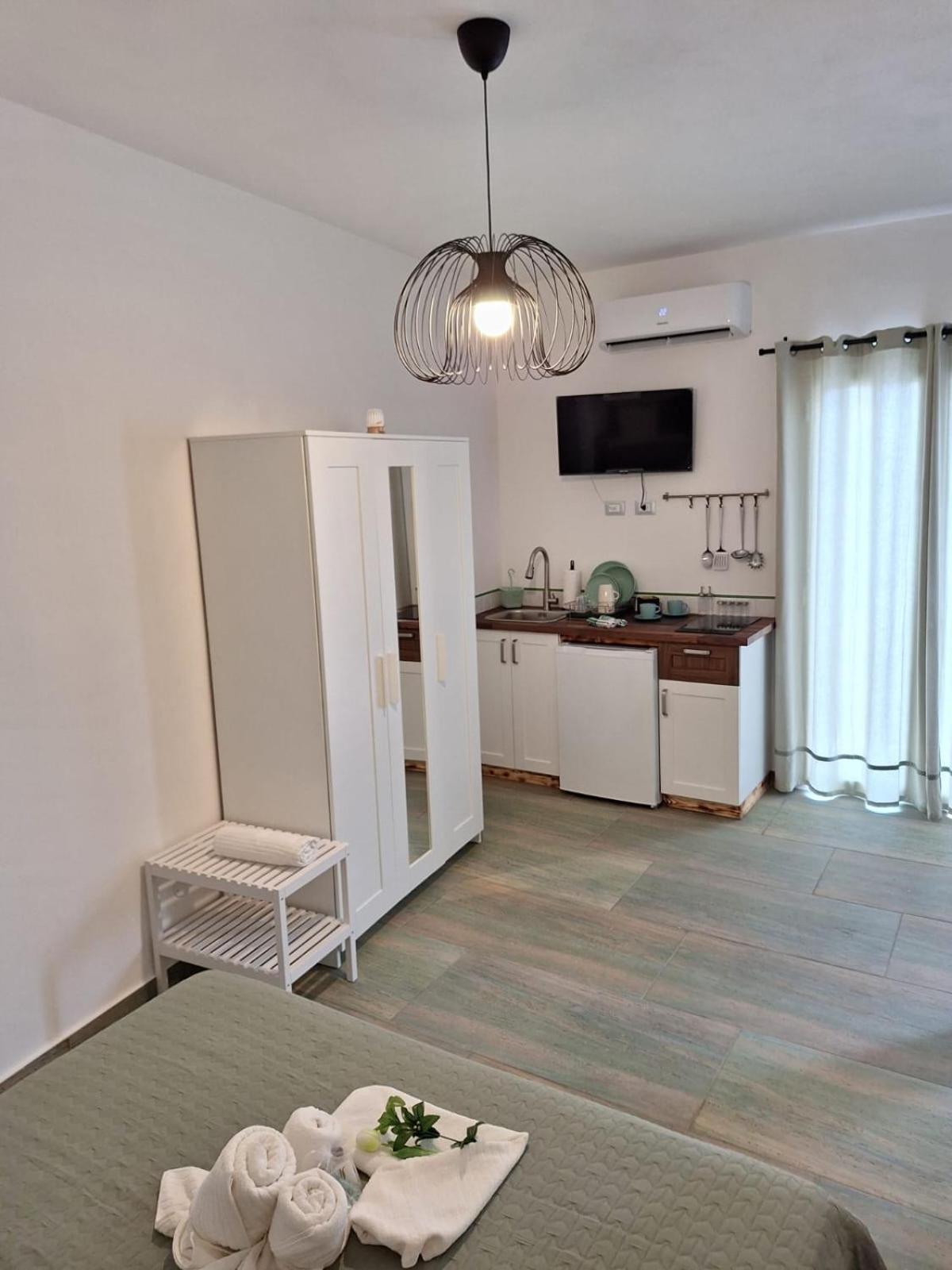 Casa Vacanze Green House テッラジーニ エクステリア 写真