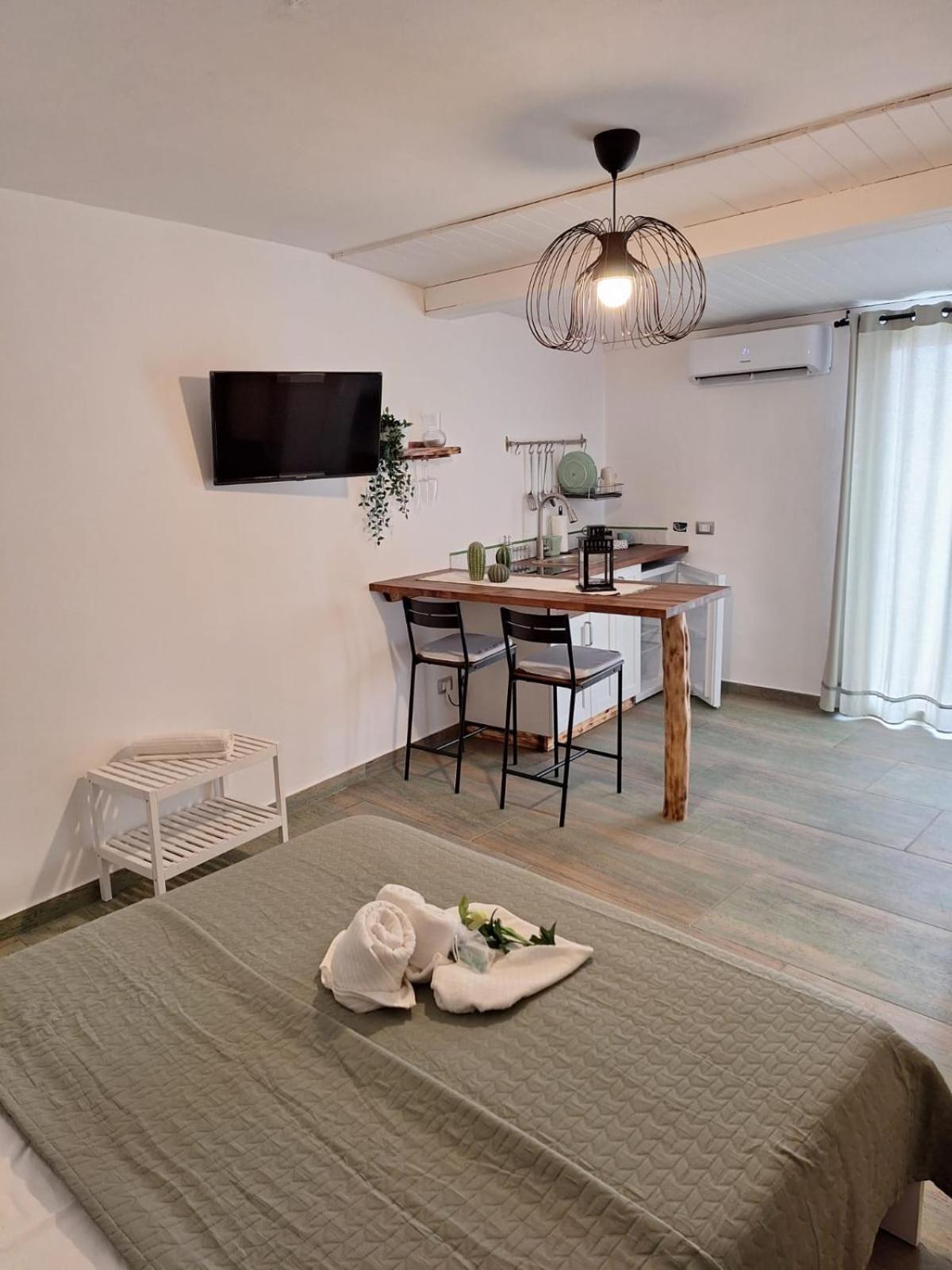 Casa Vacanze Green House テッラジーニ エクステリア 写真