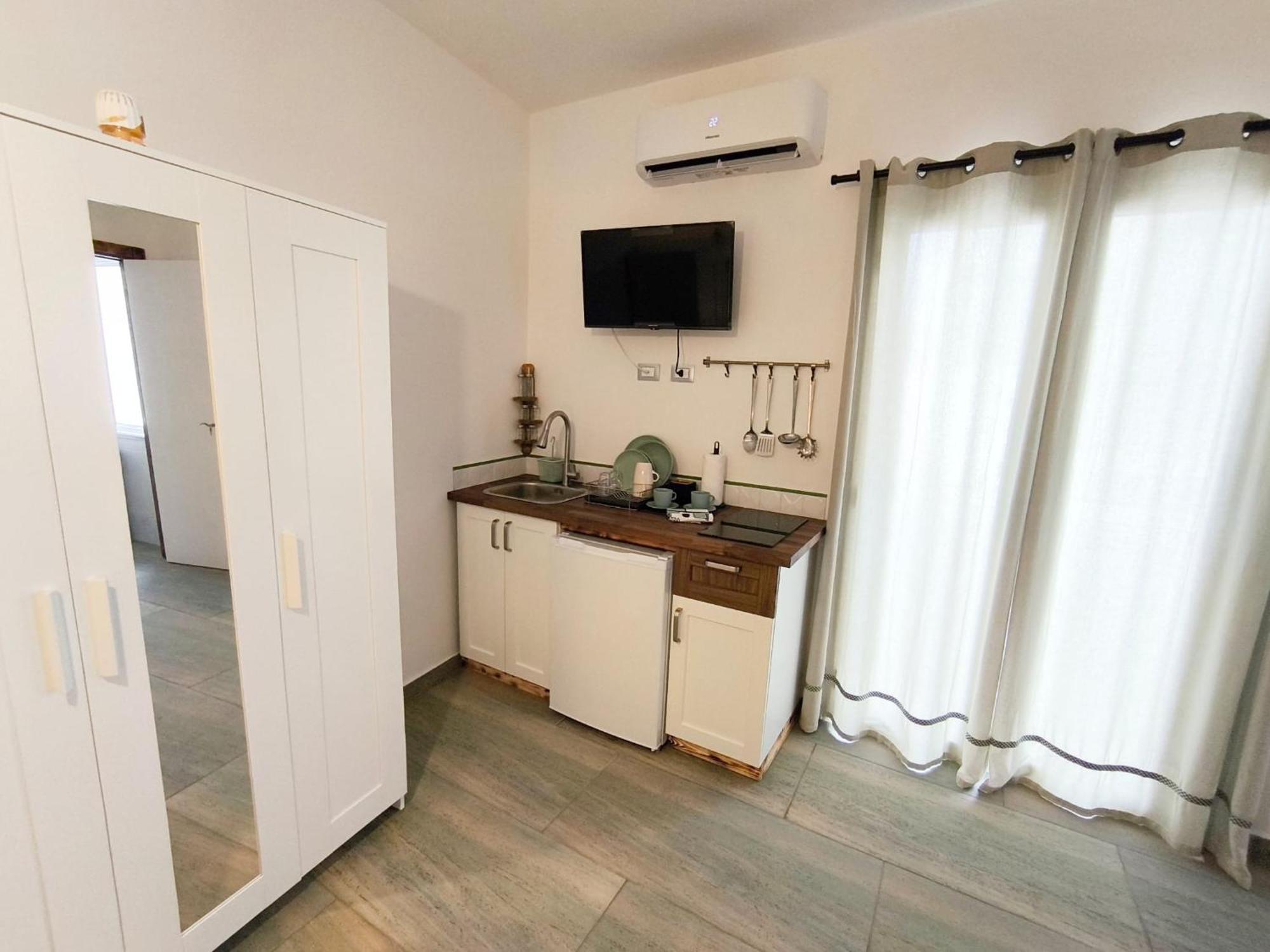 Casa Vacanze Green House テッラジーニ エクステリア 写真