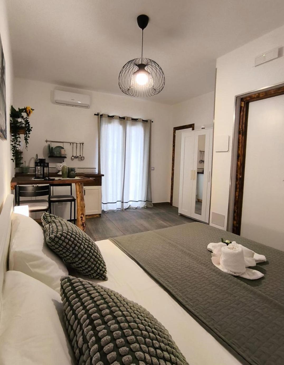 Casa Vacanze Green House テッラジーニ エクステリア 写真