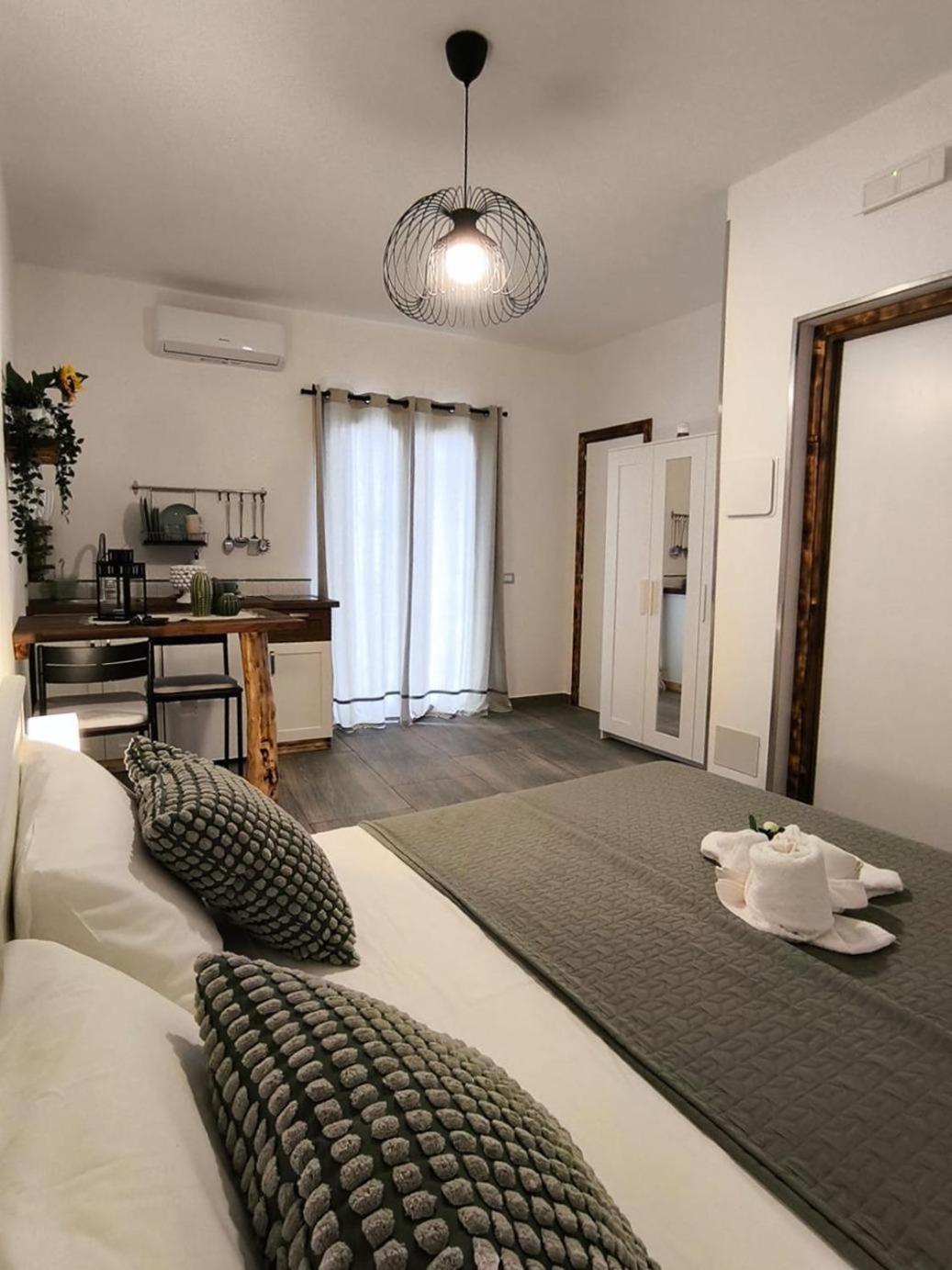 Casa Vacanze Green House テッラジーニ エクステリア 写真